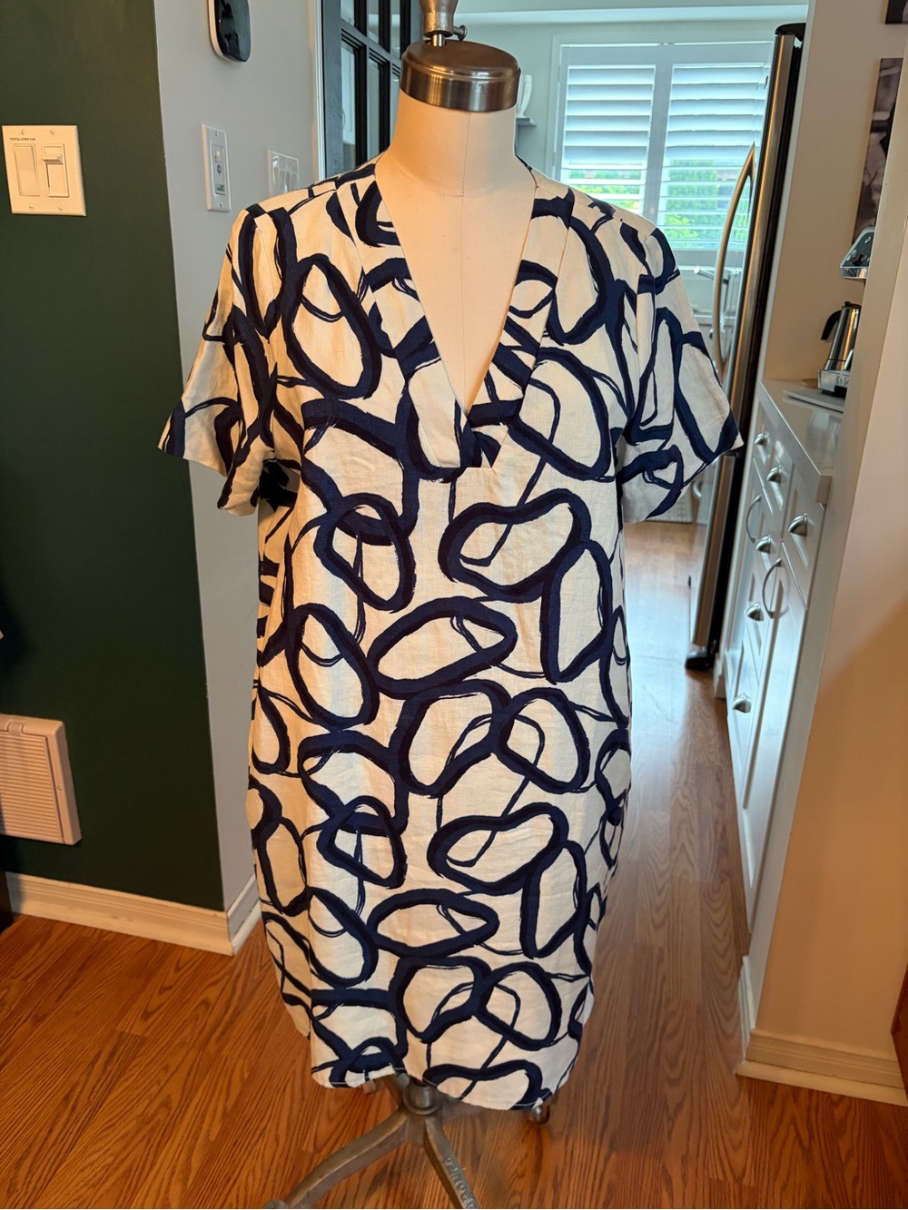 Simons White Linen Shift Dress with Navy Abstract Loop Print